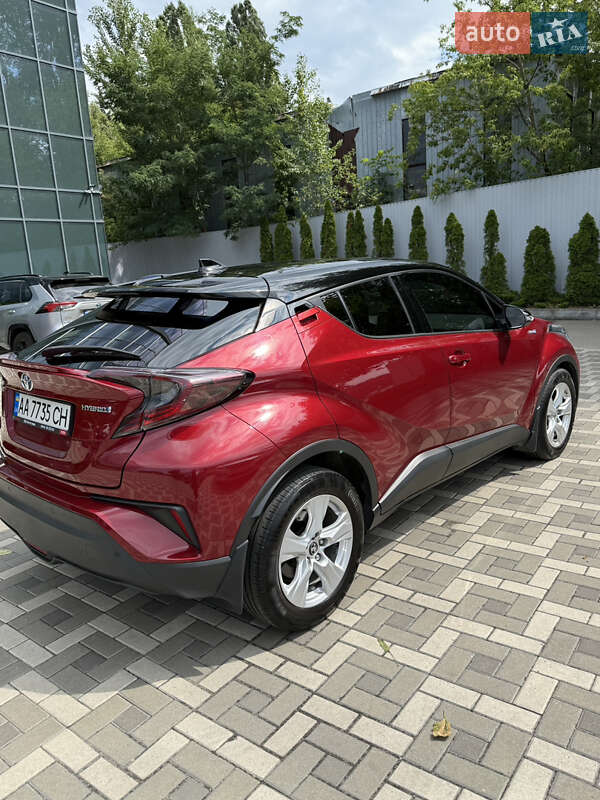 Позашляховик / Кросовер Toyota C-HR 2019 в Києві