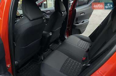 Позашляховик / Кросовер Toyota C-HR 2020 в 