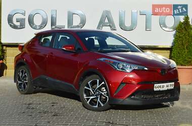Позашляховик / Кросовер Toyota C-HR 2017 в 