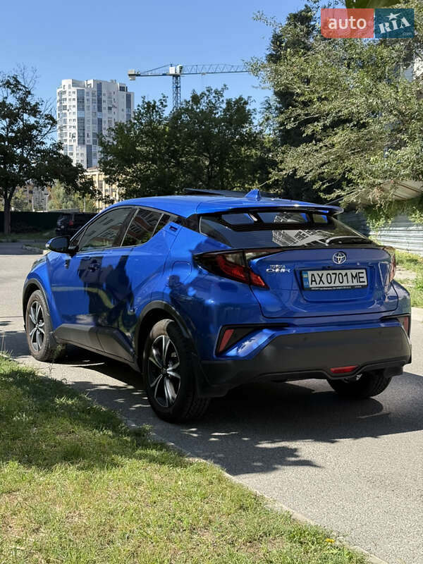 Внедорожник / Кроссовер Toyota C-HR 2020 в Харькове фото 7 Внедорожник / Кроссовер Toyota C-HR 2020 в Харькове