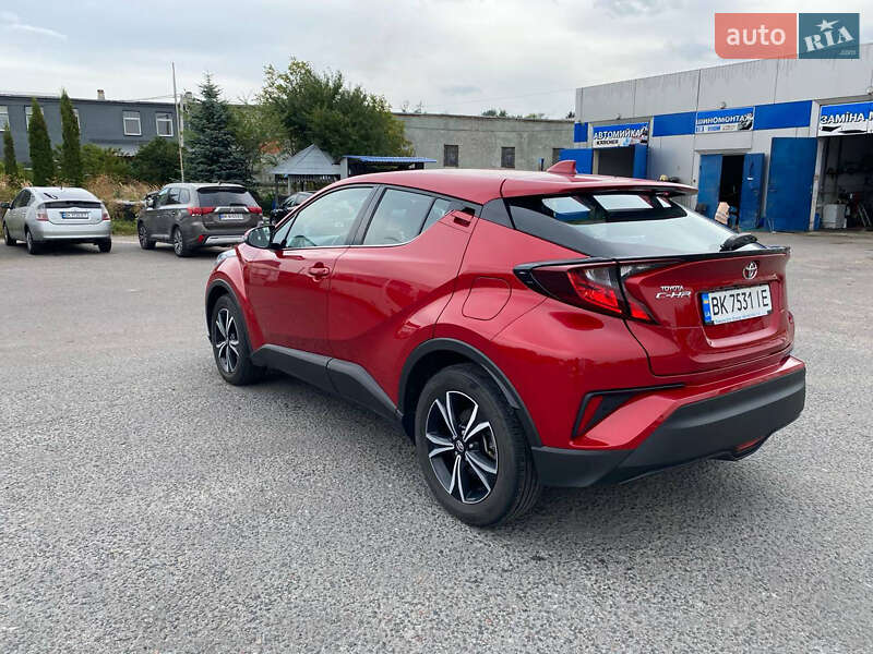 Позашляховик / Кросовер Toyota C-HR 2020 в Рівному фото 7 Позашляховик / Кросовер Toyota C-HR 2020 в Рівному