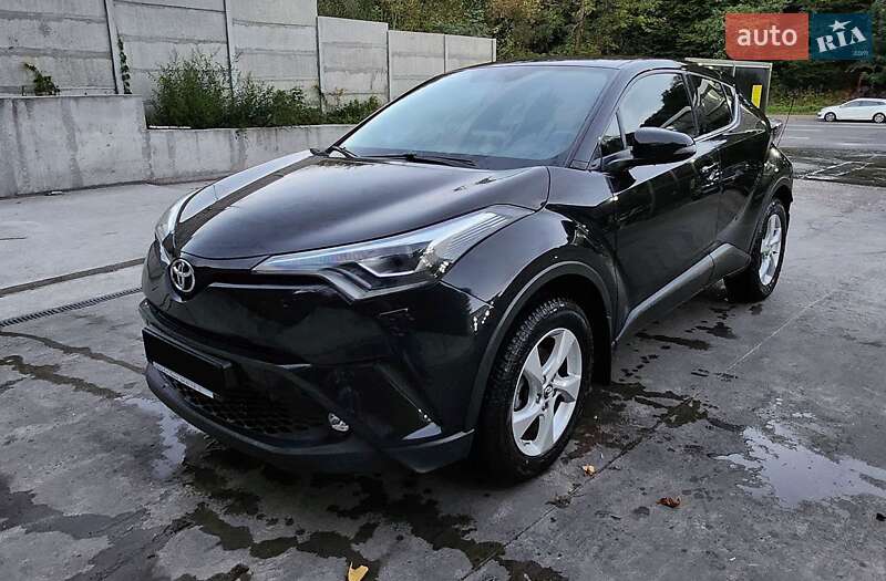 Внедорожник / Кроссовер Toyota C-HR 2016 в Киеве фото 9 Внедорожник / Кроссовер Toyota C-HR 2016 в Киеве