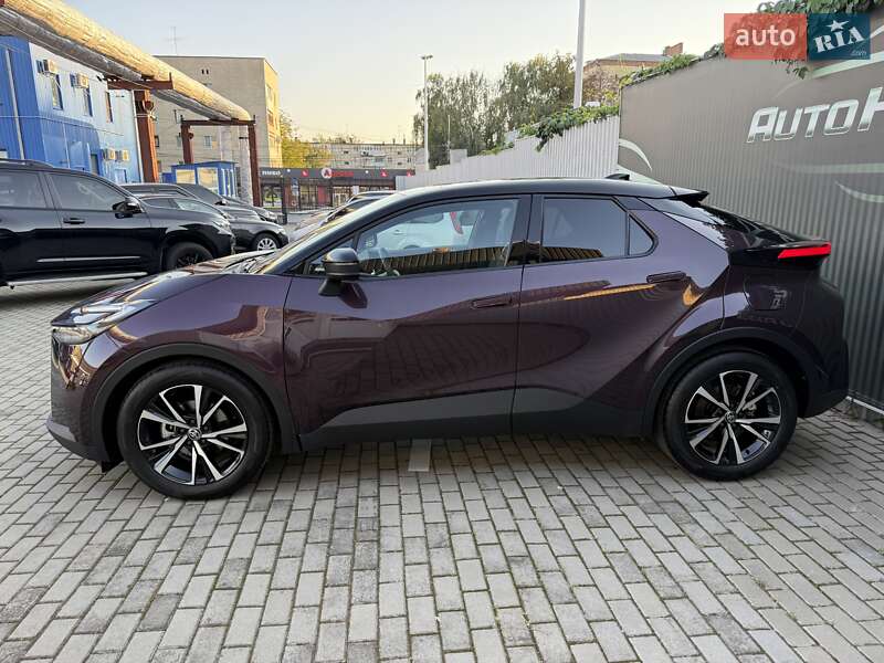 Внедорожник / Кроссовер Toyota C-HR 2024 в Виннице