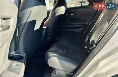 Внедорожник / Кроссовер Toyota C-HR 2024 в 