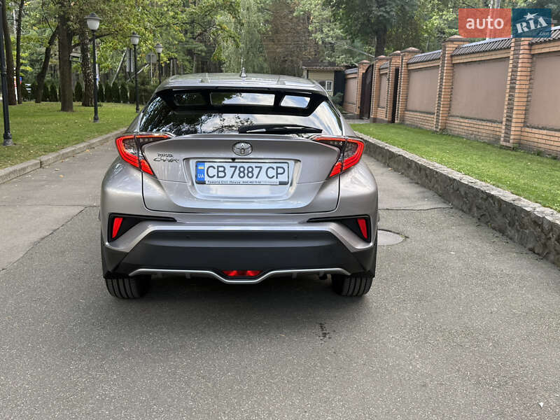Внедорожник / Кроссовер Toyota C-HR 2018 в Чернигове