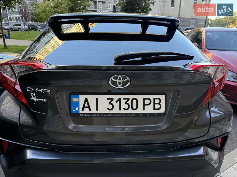 Позашляховик / Кросовер Toyota C-HR 2019 в Києві фото 31 Позашляховик / Кросовер Toyota C-HR 2019 в Києві