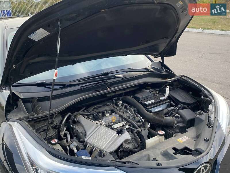 Внедорожник / Кроссовер Toyota C-HR 2019 в Полтаве фото 35 Внедорожник / Кроссовер Toyota C-HR 2019 в Полтаве