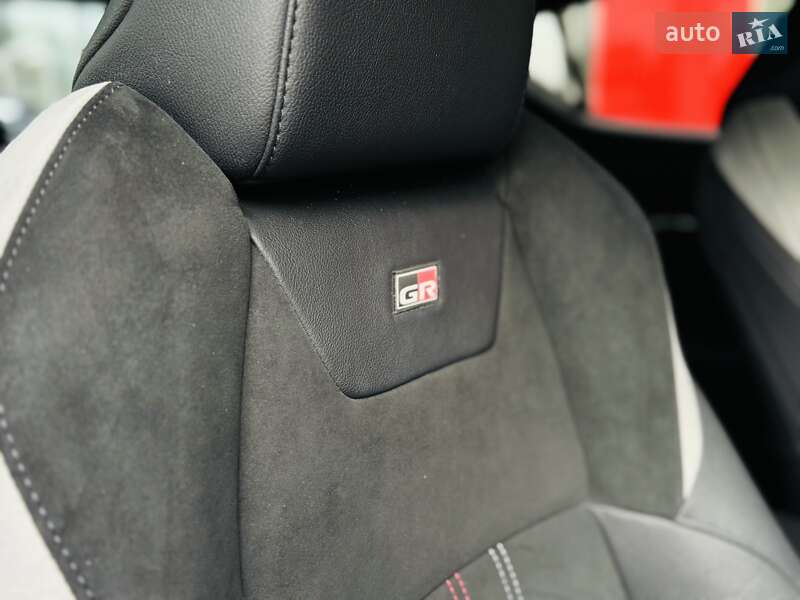 Позашляховик / Кросовер Toyota C-HR 2021 в Тернополі