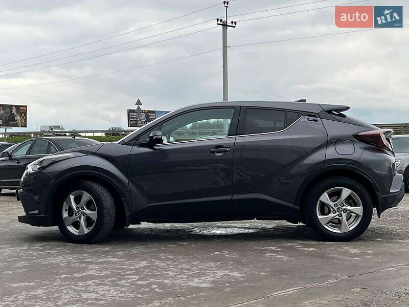 Внедорожник / Кроссовер Toyota C-HR 2017 в Львове