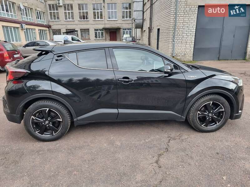 Внедорожник / Кроссовер Toyota C-HR 2019 в Житомире фото 7 Внедорожник / Кроссовер Toyota C-HR 2019 в Житомире