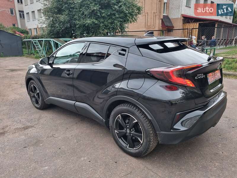 Внедорожник / Кроссовер Toyota C-HR 2019 в Житомире фото 11 Внедорожник / Кроссовер Toyota C-HR 2019 в Житомире