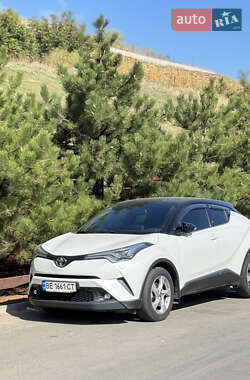 Позашляховик / Кросовер Toyota C-HR 2016 в Одесі