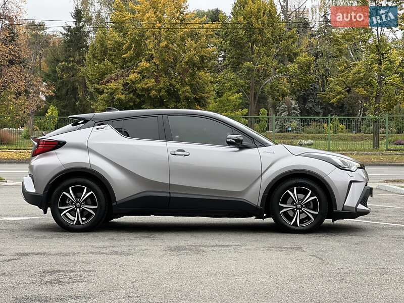 Позашляховик / Кросовер Toyota C-HR 2020 в Харкові фото 7 Позашляховик / Кросовер Toyota C-HR 2020 в Харкові