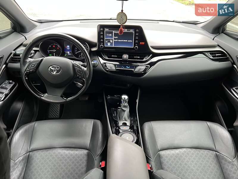 Позашляховик / Кросовер Toyota C-HR 2020 в Харкові фото 11 Позашляховик / Кросовер Toyota C-HR 2020 в Харкові