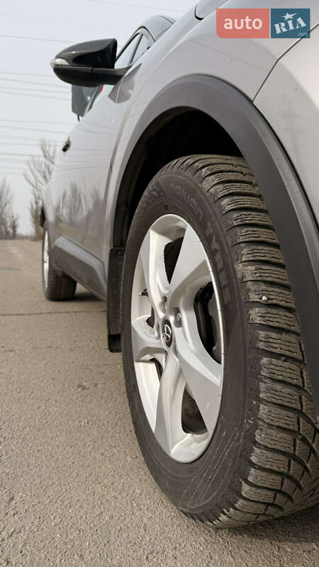 Позашляховик / Кросовер Toyota C-HR 2018 в Дніпрі