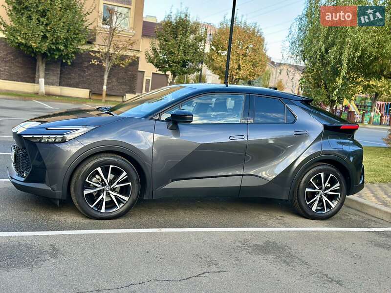 Внедорожник / Кроссовер Toyota C-HR 2024 в Киеве