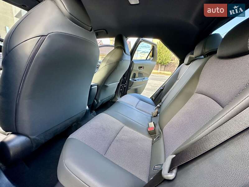 Внедорожник / Кроссовер Toyota C-HR 2024 в Киеве