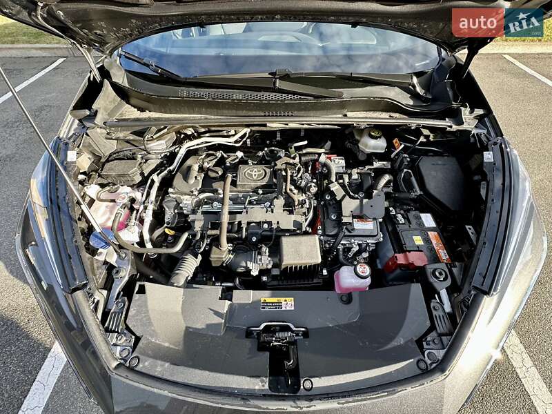 Внедорожник / Кроссовер Toyota C-HR 2024 в Киеве