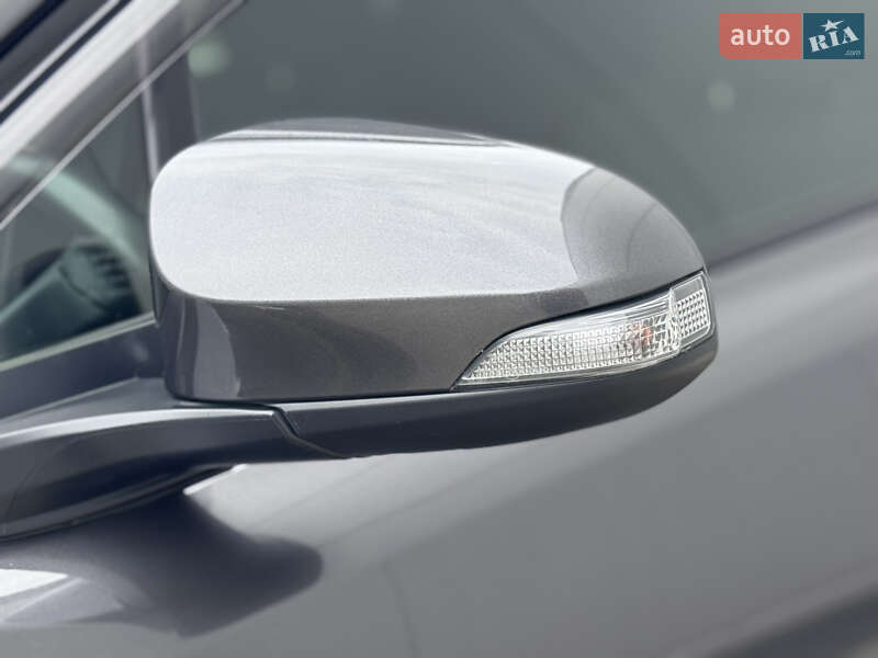 Позашляховик / Кросовер Toyota C-HR 2019 в Одесі