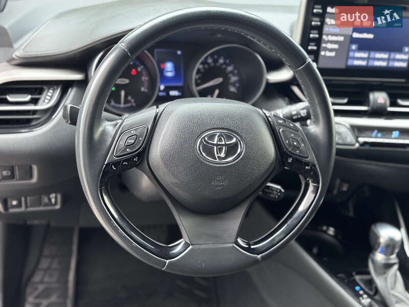 Позашляховик / Кросовер Toyota C-HR 2019 в Одесі