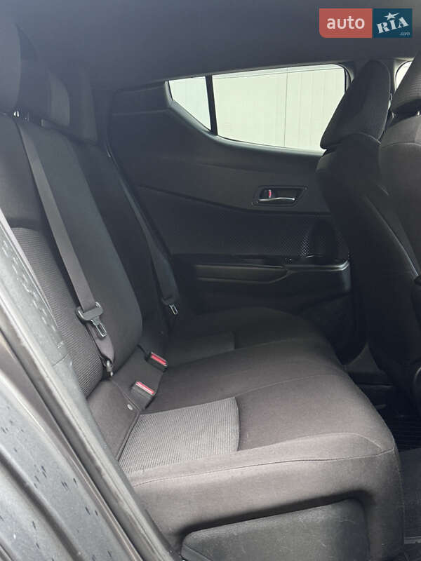 Позашляховик / Кросовер Toyota C-HR 2019 в Одесі