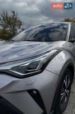 Внедорожник / Кроссовер Toyota C-HR 2019 в Кропивницком