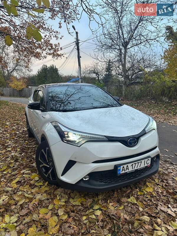 Внедорожник / Кроссовер Toyota C-HR 2019 в Киеве фото 2 Внедорожник / Кроссовер Toyota C-HR 2019 в Киеве
