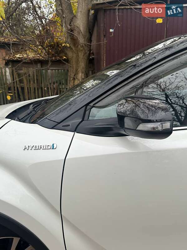 Внедорожник / Кроссовер Toyota C-HR 2019 в Киеве фото 17 Внедорожник / Кроссовер Toyota C-HR 2019 в Киеве