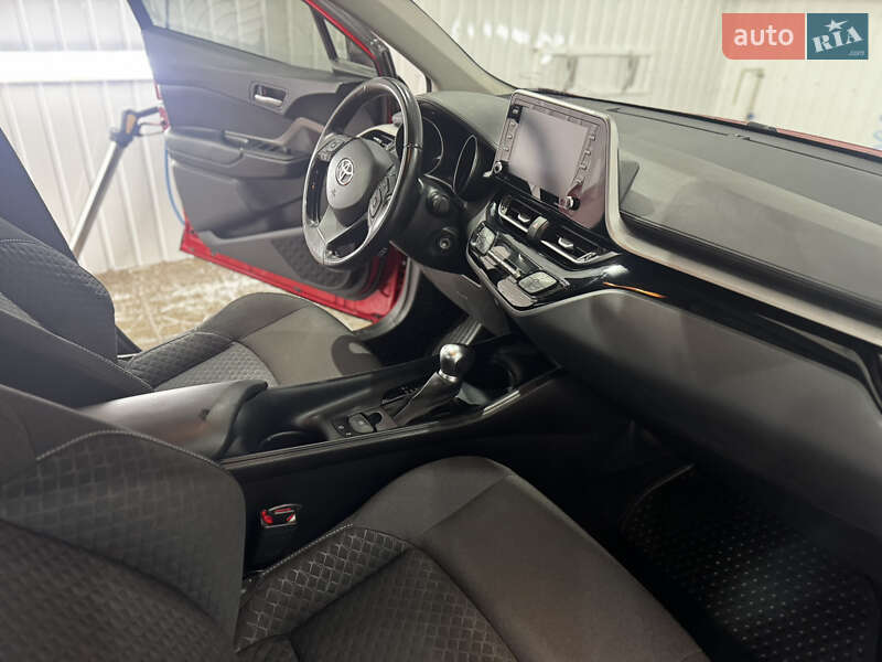 Внедорожник / Кроссовер Toyota C-HR 2020 в Валках фото 14 Внедорожник / Кроссовер Toyota C-HR 2020 в Валках
