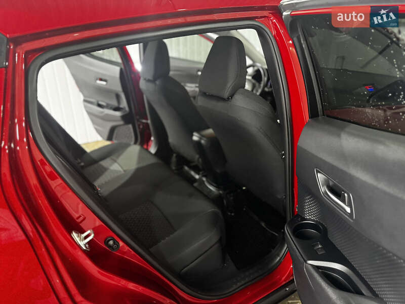 Внедорожник / Кроссовер Toyota C-HR 2020 в Валках фото 17 Внедорожник / Кроссовер Toyota C-HR 2020 в Валках