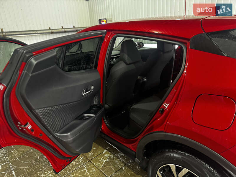 Внедорожник / Кроссовер Toyota C-HR 2020 в Валках фото 19 Внедорожник / Кроссовер Toyota C-HR 2020 в Валках