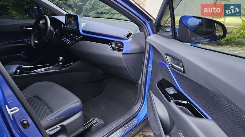 Позашляховик / Кросовер Toyota C-HR 2019 в Одесі