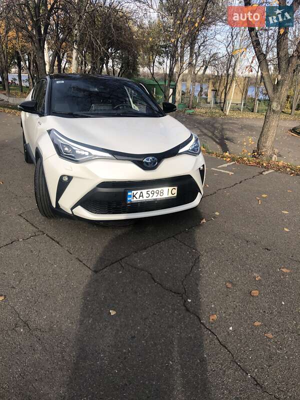 Позашляховик / Кросовер Toyota C-HR 2021 в Києві