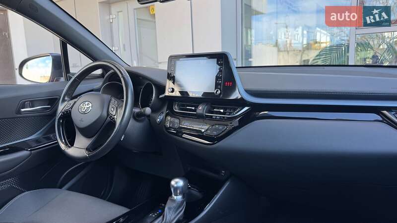 Позашляховик / Кросовер Toyota C-HR 2021 в Івано-Франківську