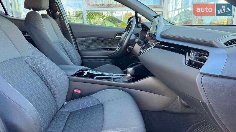 Позашляховик / Кросовер Toyota C-HR 2021 в Івано-Франківську