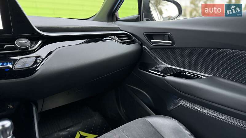 Внедорожник / Кроссовер Toyota C-HR 2022 в Киеве фото 27 Внедорожник / Кроссовер Toyota C-HR 2022 в Киеве