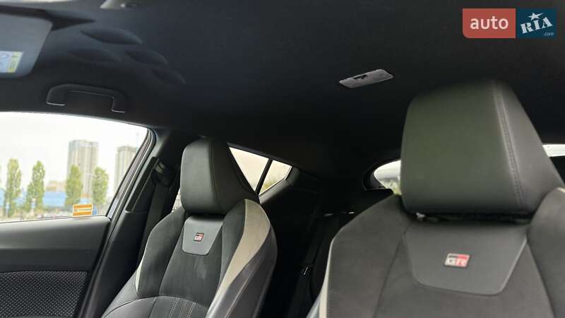 Внедорожник / Кроссовер Toyota C-HR 2022 в Киеве фото 39 Внедорожник / Кроссовер Toyota C-HR 2022 в Киеве