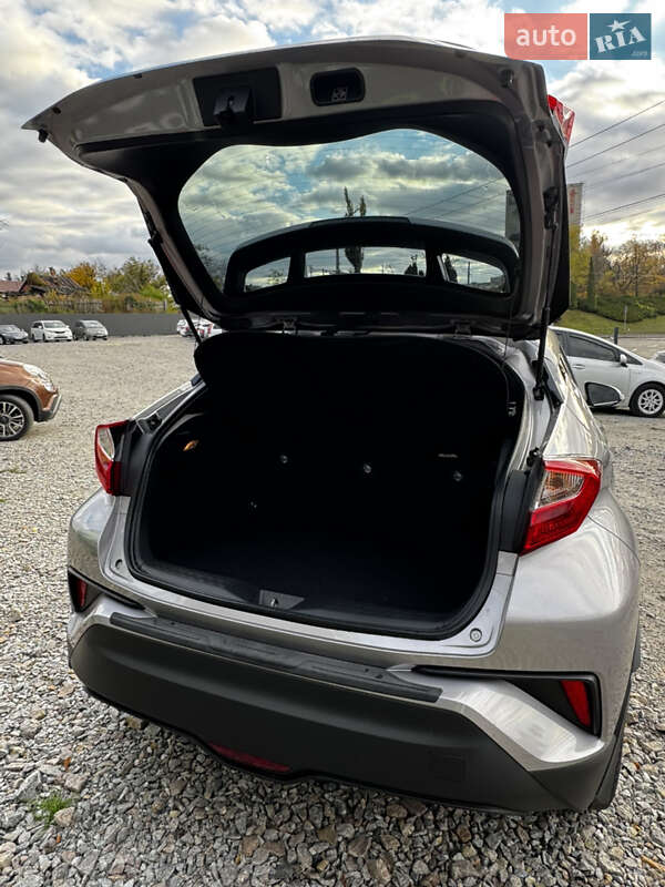 Позашляховик / Кросовер Toyota C-HR 2018 в Білій Церкві фото 8 Позашляховик / Кросовер Toyota C-HR 2018 в Білій Церкві