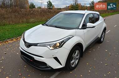 Позашляховик / Кросовер Toyota C-HR 2018 в Києві