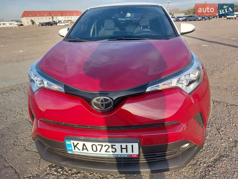 Позашляховик / Кросовер Toyota C-HR 2018 в Києві
