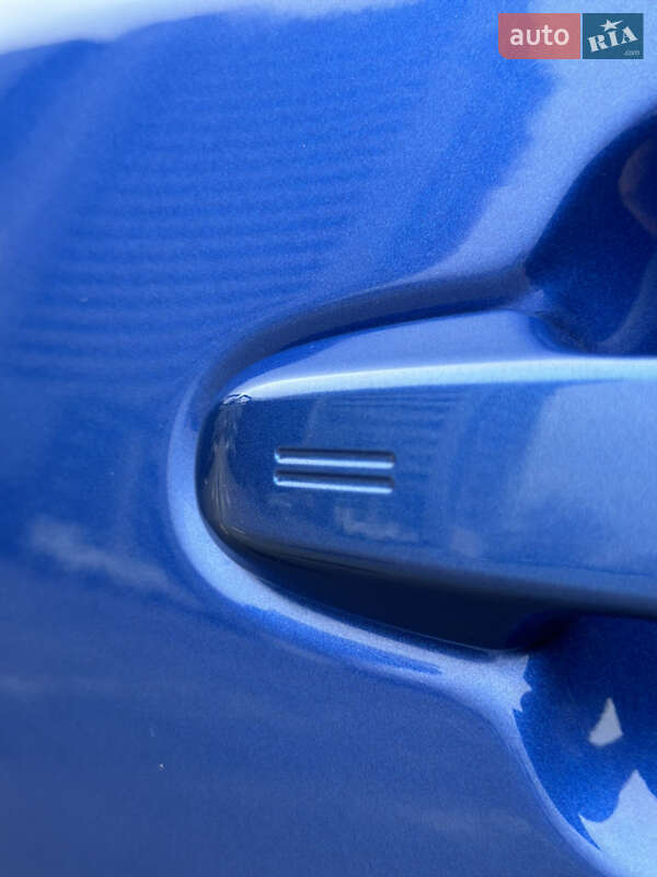 Внедорожник / Кроссовер Toyota C-HR 2020 в Киеве фото 10 Внедорожник / Кроссовер Toyota C-HR 2020 в Киеве