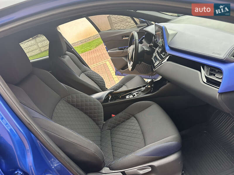 Внедорожник / Кроссовер Toyota C-HR 2020 в Киеве фото 31 Внедорожник / Кроссовер Toyota C-HR 2020 в Киеве