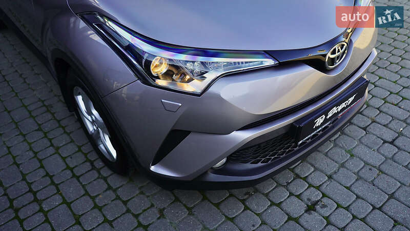 Внедорожник / Кроссовер Toyota C-HR 2017 в Львове фото 3 Внедорожник / Кроссовер Toyota C-HR 2017 в Львове