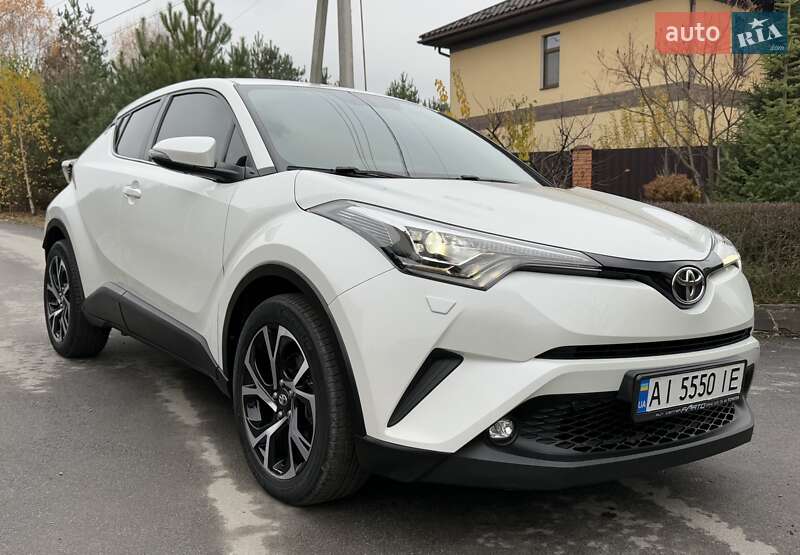 Позашляховик / Кросовер Toyota C-HR 2018 в Києві фото 9 Позашляховик / Кросовер Toyota C-HR 2018 в Києві