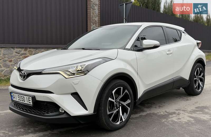 Позашляховик / Кросовер Toyota C-HR 2018 в Києві фото 2 Позашляховик / Кросовер Toyota C-HR 2018 в Києві