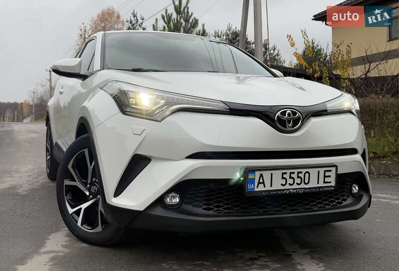 Позашляховик / Кросовер Toyota C-HR 2018 в Києві фото 10 Позашляховик / Кросовер Toyota C-HR 2018 в Києві