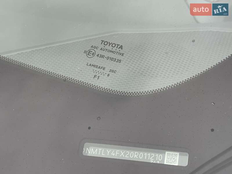 Позашляховик / Кросовер Toyota C-HR 2018 в Києві фото 44 Позашляховик / Кросовер Toyota C-HR 2018 в Києві