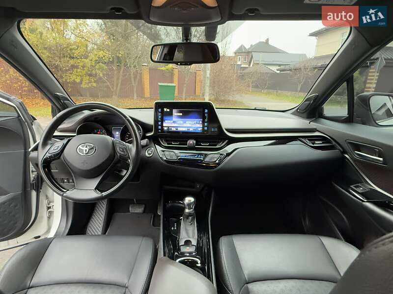 Позашляховик / Кросовер Toyota C-HR 2018 в Києві фото 30 Позашляховик / Кросовер Toyota C-HR 2018 в Києві