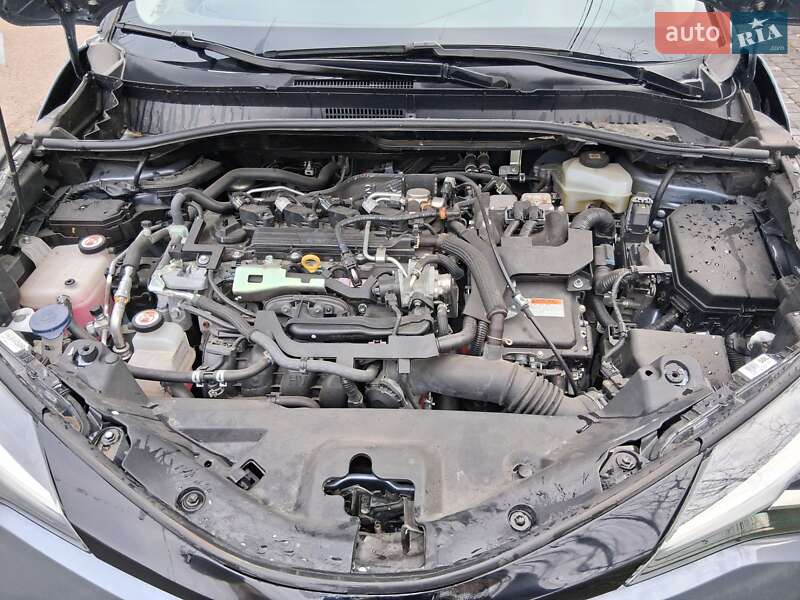 Внедорожник / Кроссовер Toyota C-HR 2020 в Львове