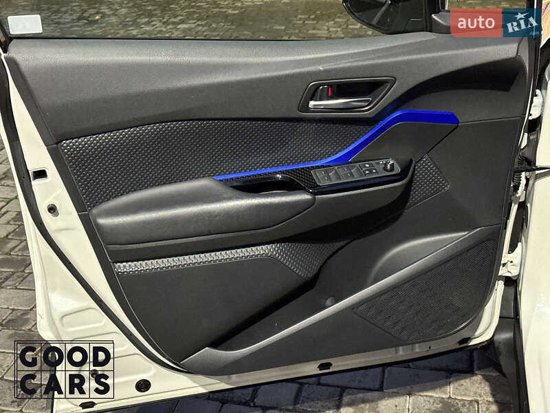 Позашляховик / Кросовер Toyota C-HR 2019 в Одесі